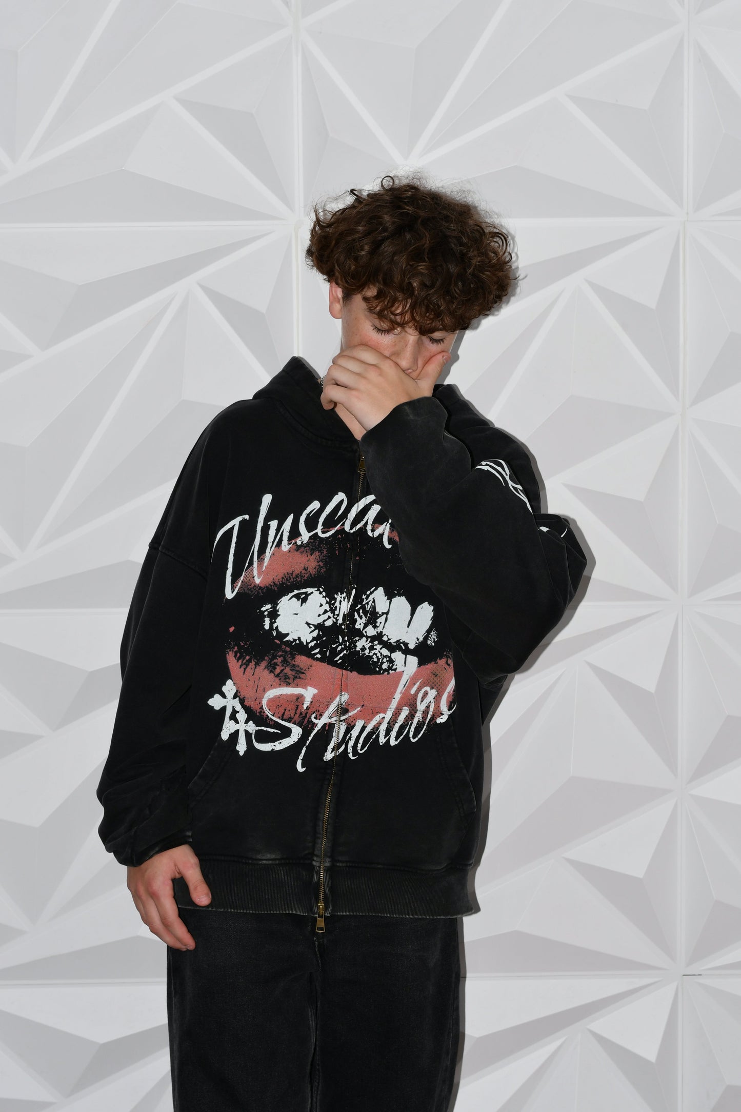 Cold Kiss Zip up