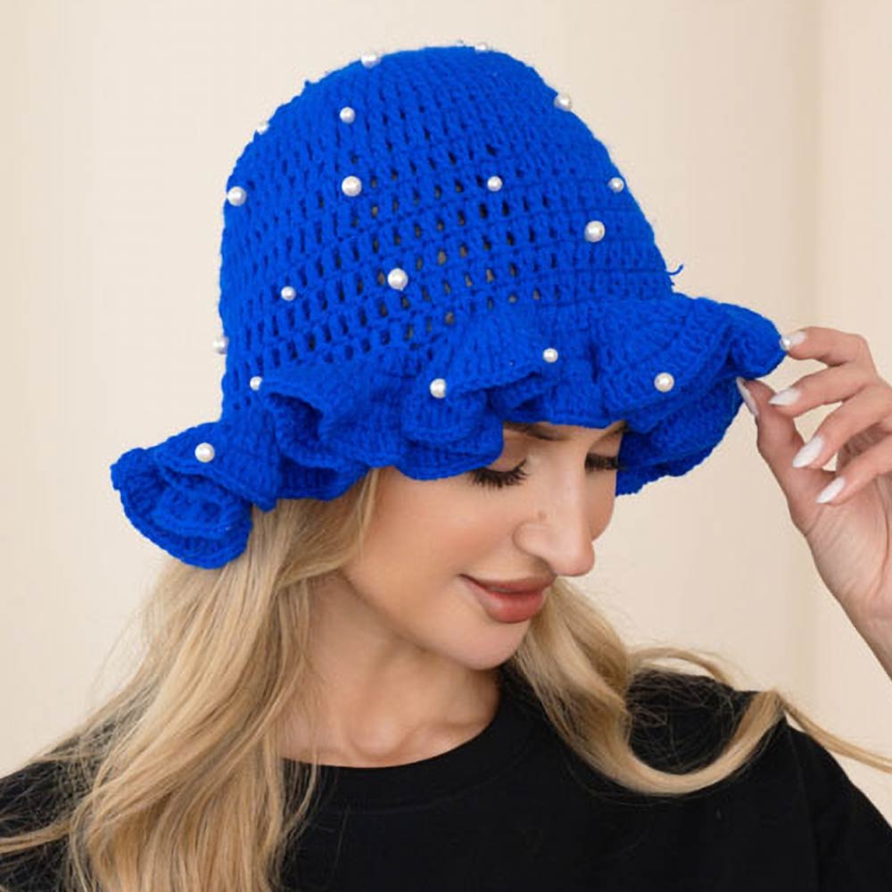 Women's Pearl Embellished Chunky Crochet Bucket Hat