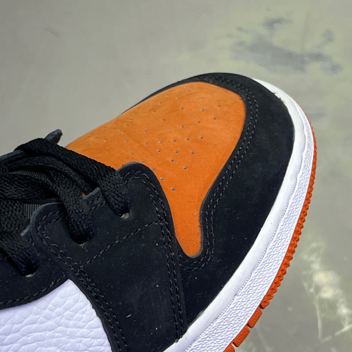 NIKE Air Jordan 1 Low Shattered Backboard Shoes Boys Sz 7Y Orange/Black (Pre-Owned)