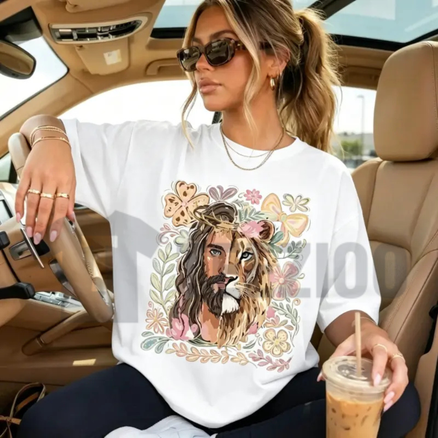 Lion of Judah Christian T-Shirt – Floral Jesus Faith Graphic Tee