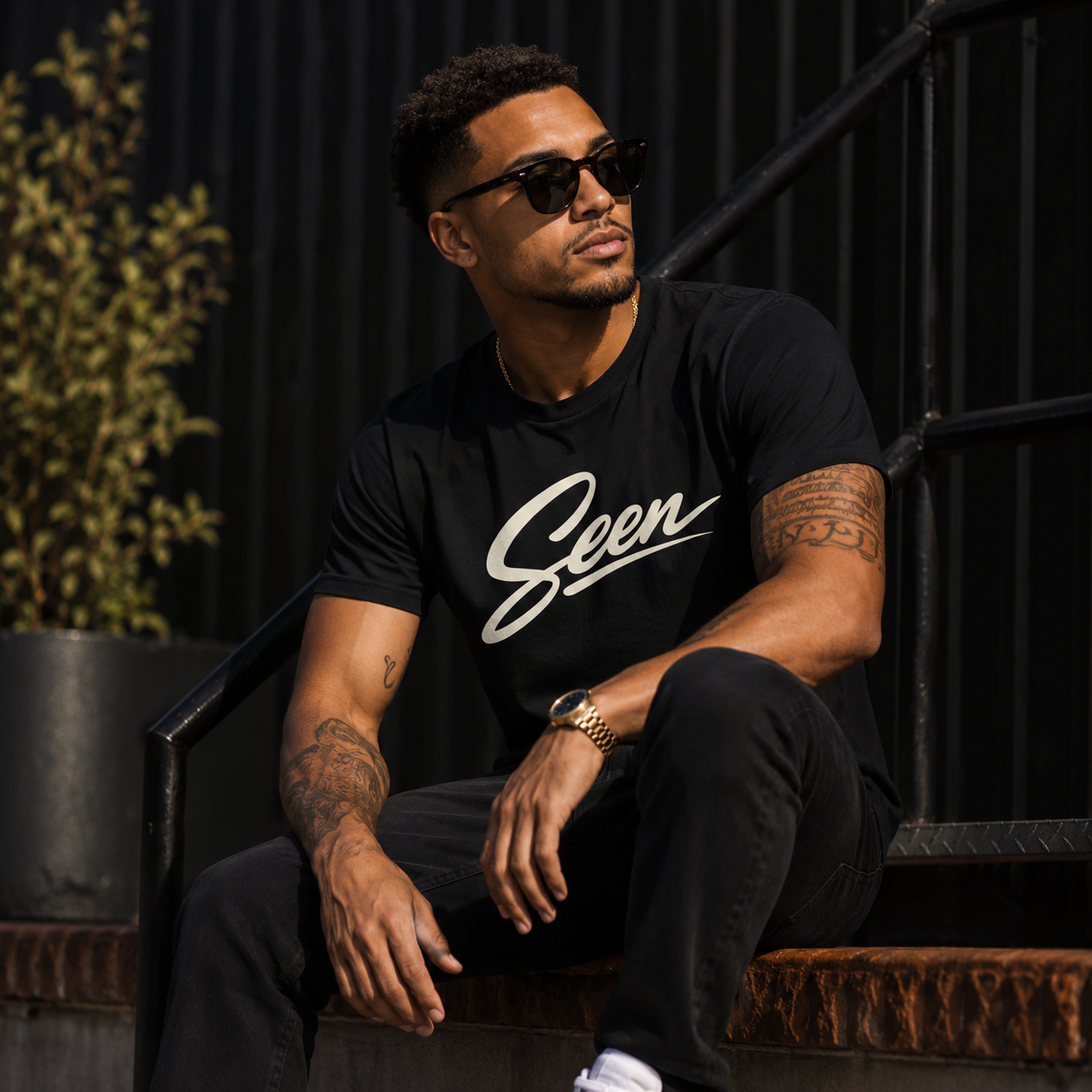 Seen Script T-Shirt | Retro Handwritten Logo Tee