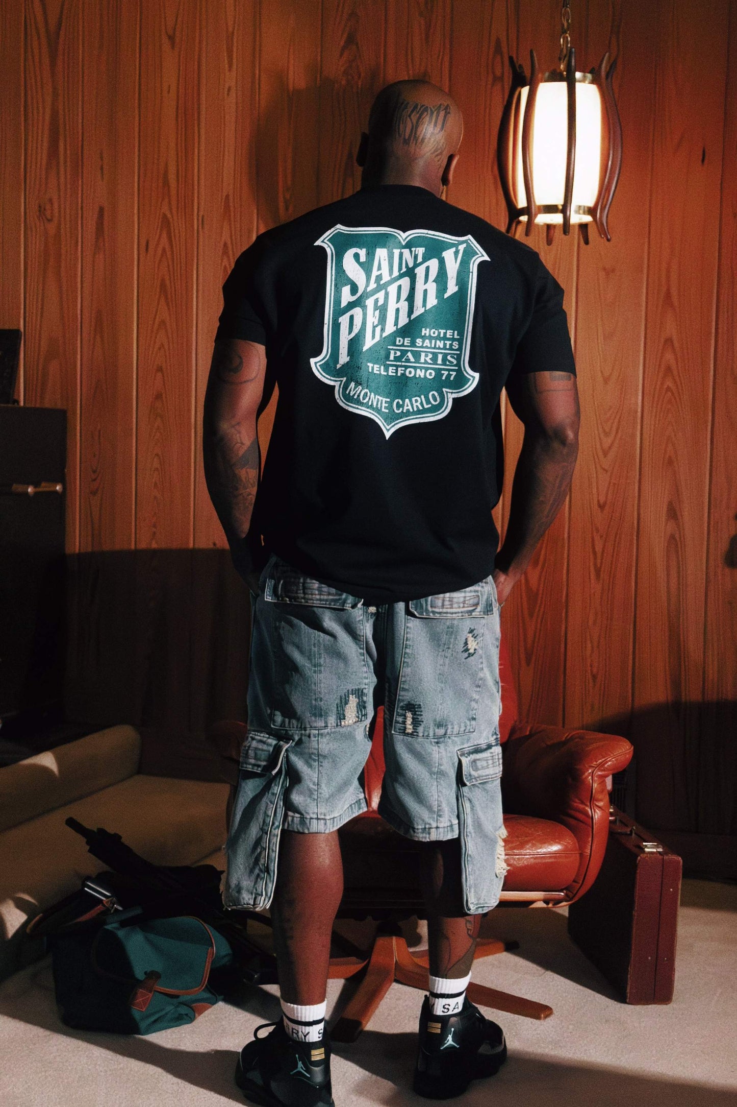 Hotel De Saints Tee