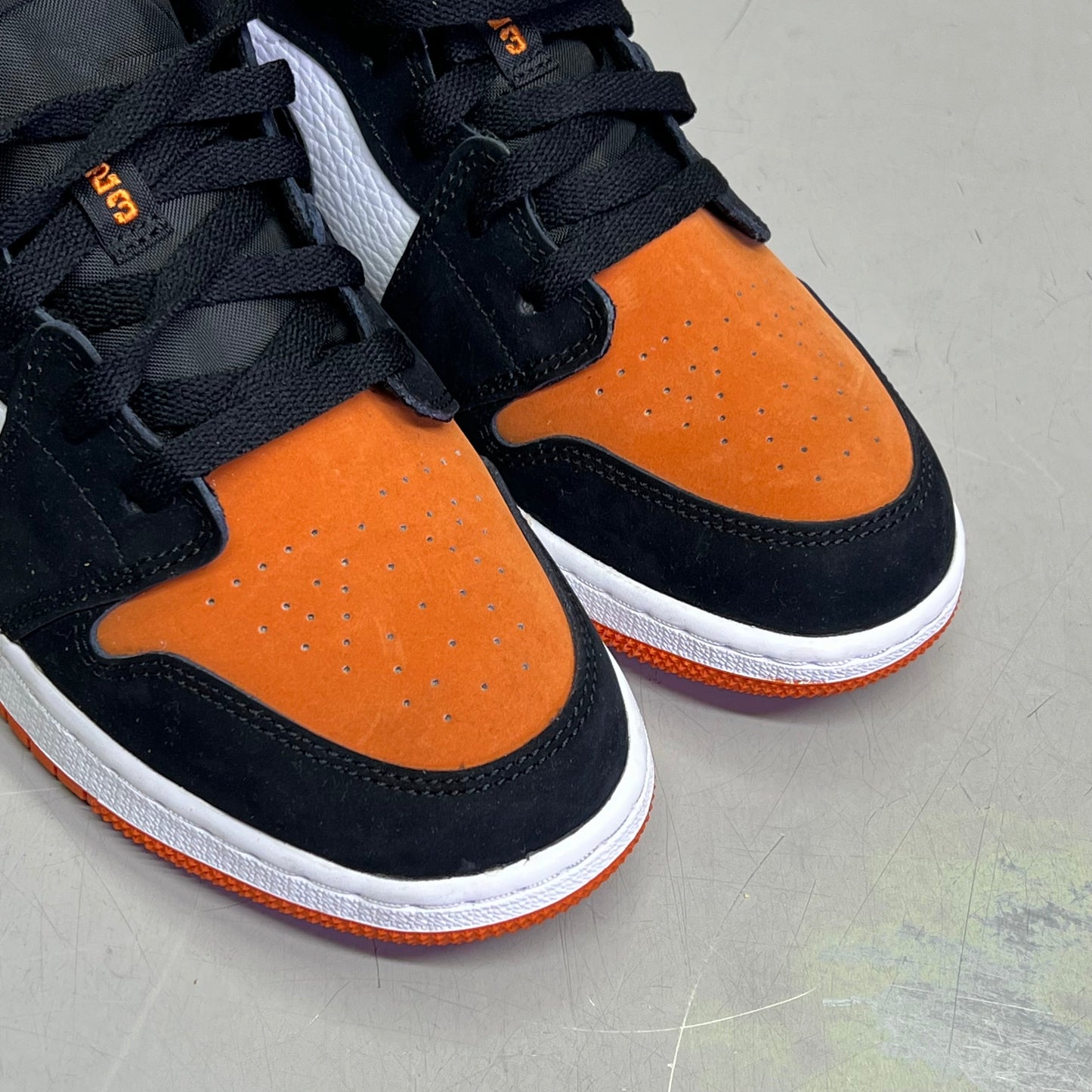 NIKE Air Jordan 1 Low Shattered Backboard Shoes Boys Sz 7Y Orange/Black (Pre-Owned)