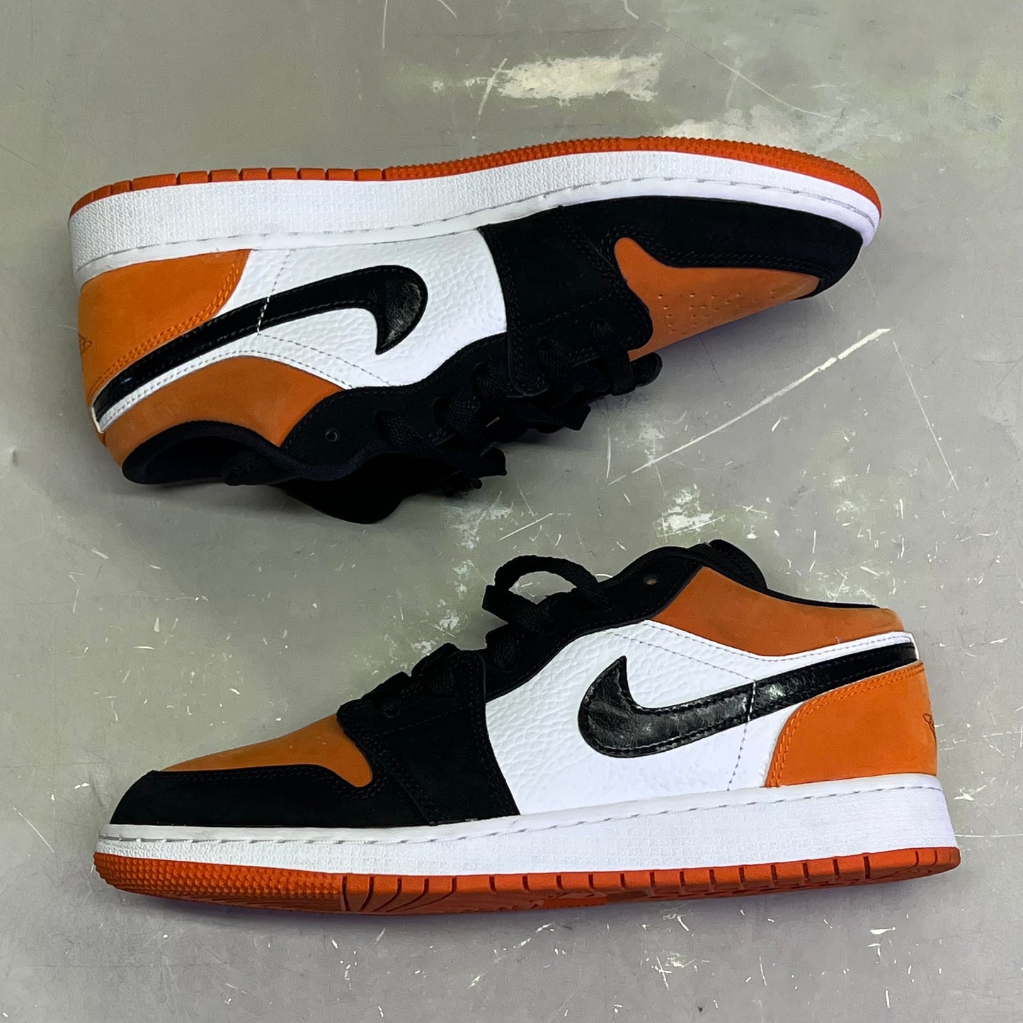 NIKE Air Jordan 1 Low Shattered Backboard Shoes Boys Sz 7Y Orange/Black (Pre-Owned)