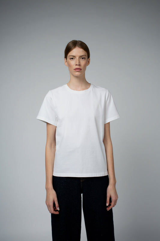 ADRY ORGANIC COTTON CREW NECK T-SHIRT IN WHITE