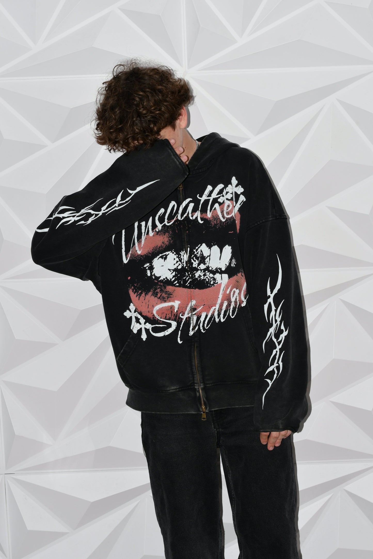Cold Kiss Zip up