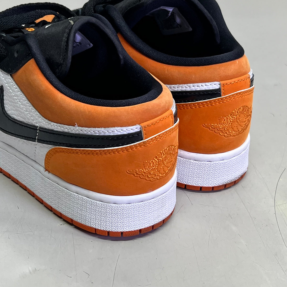 NIKE Air Jordan 1 Low Shattered Backboard Shoes Boys Sz 7Y Orange/Black (Pre-Owned)