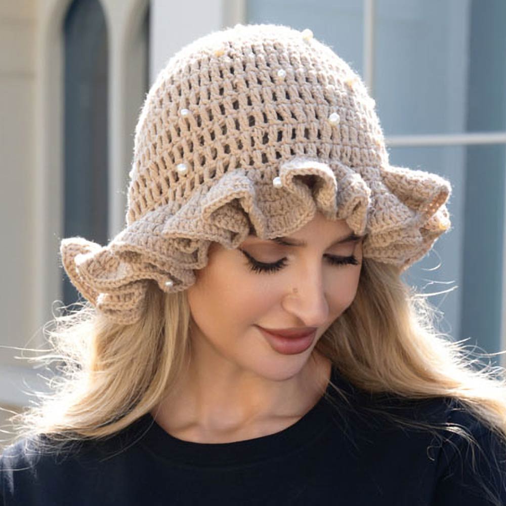 Women's Pearl Embellished Chunky Crochet Bucket Hat