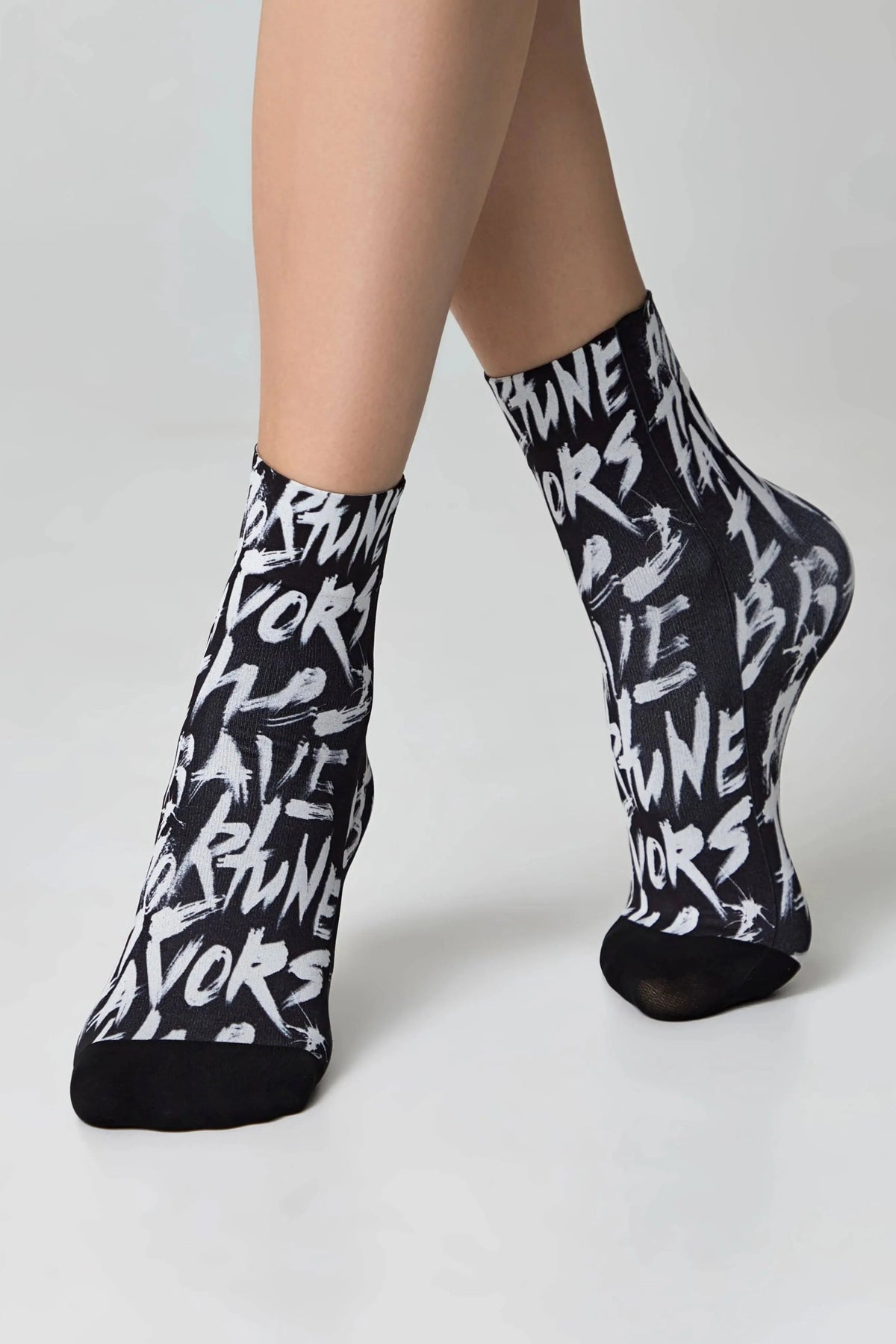 Dense Socks Conte Fantasy 911 - Brave Pattern